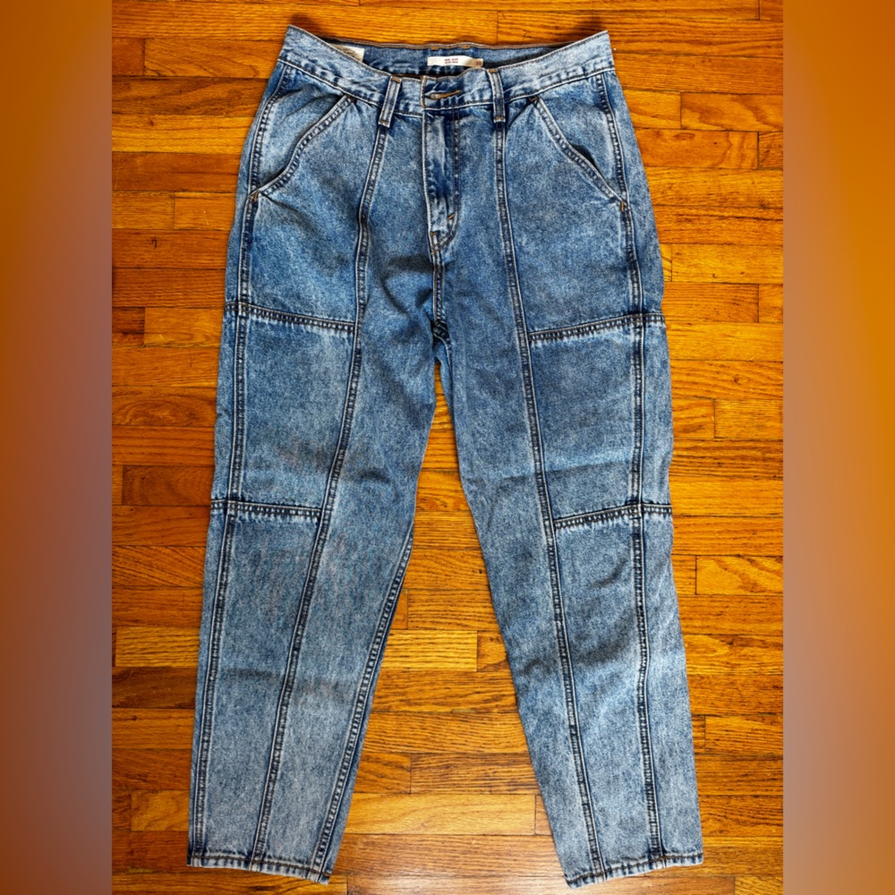 Levi's -  Mom Straight Leg Jeans - 30
